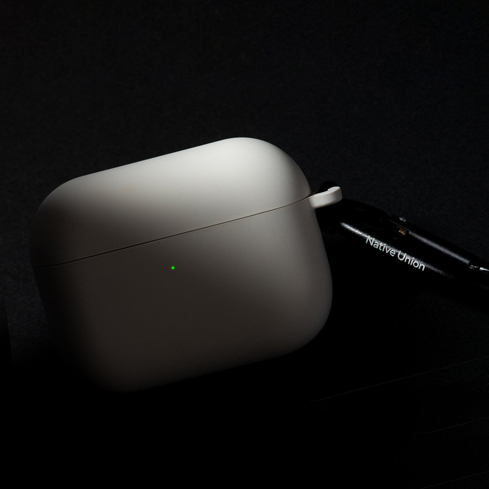 AirPods Pro 3 Kılıf M-Safe Şarj Özellikli Native Union Active Serisi Kılıf
