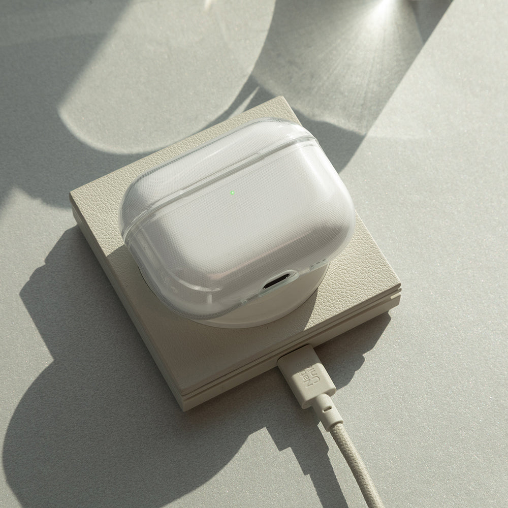 AirPods Pro 3 Kılıf Qi M-Safe Şarj Özellikli Native Union Clear Serisi Silikon Kılıf