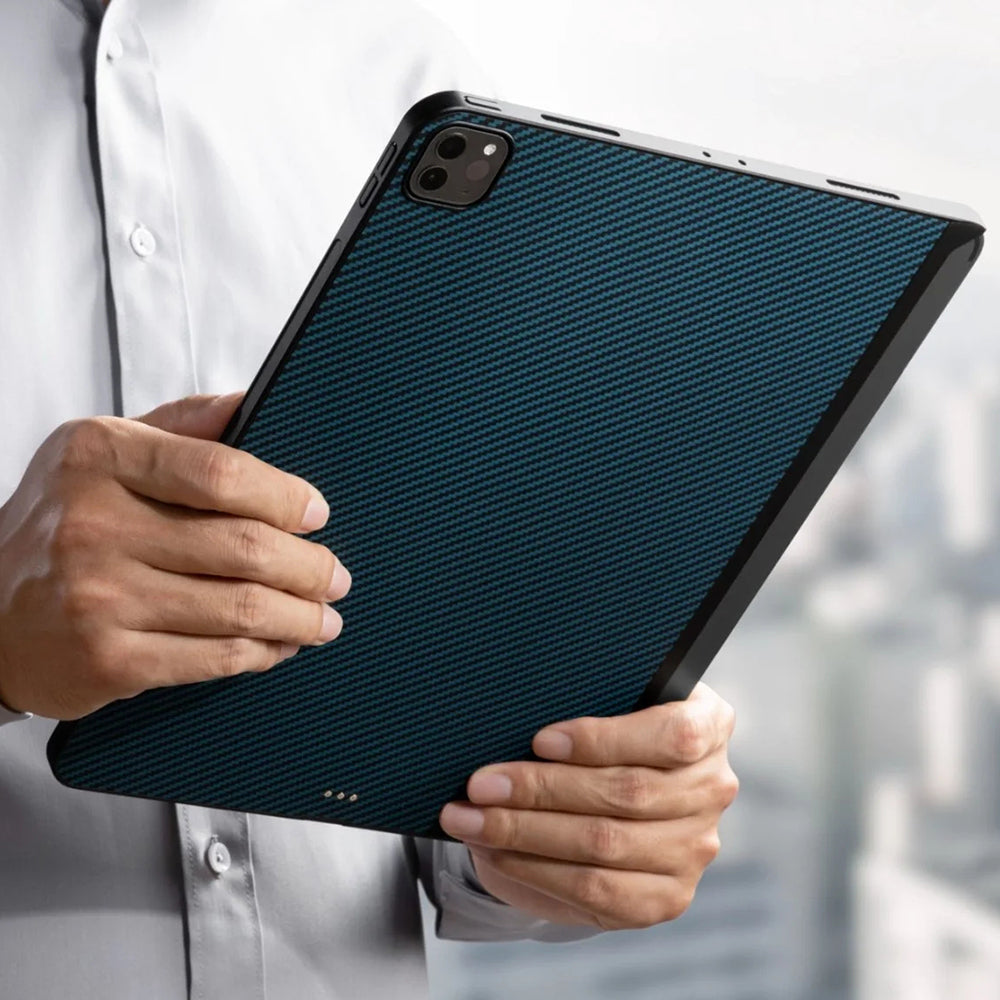 iPad Pro 11 2021 (3.Nesil) Kılıf Aramid Fiber Pitaka Ultra-Slim Classic Serisi Tablet Kılıf