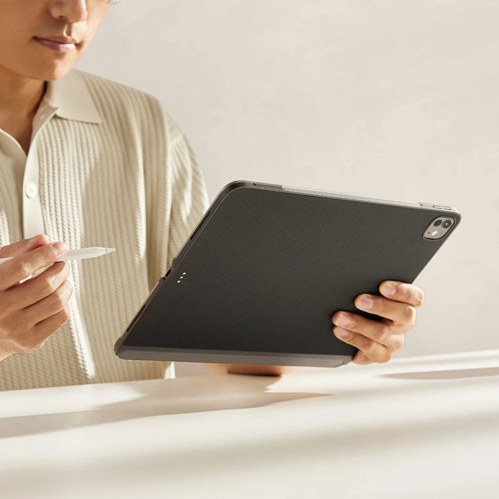 iPad Pro 13 2024 Kılıf Aramid Fiber Pitaka Ultra-Slim Classic Serisi Tablet Kılıf