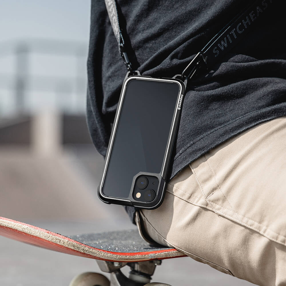 iPhone 13 Kılıf Boyun Askılı Kompozit Tasarımlı Şok Önleyicili Lisanslı Switcheasy Odyssey Kılıf