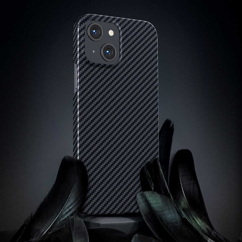 iPhone 13 Kılıf M-safe Özellikli Karbon Fiber Benks Essential Kevlar Kılıf