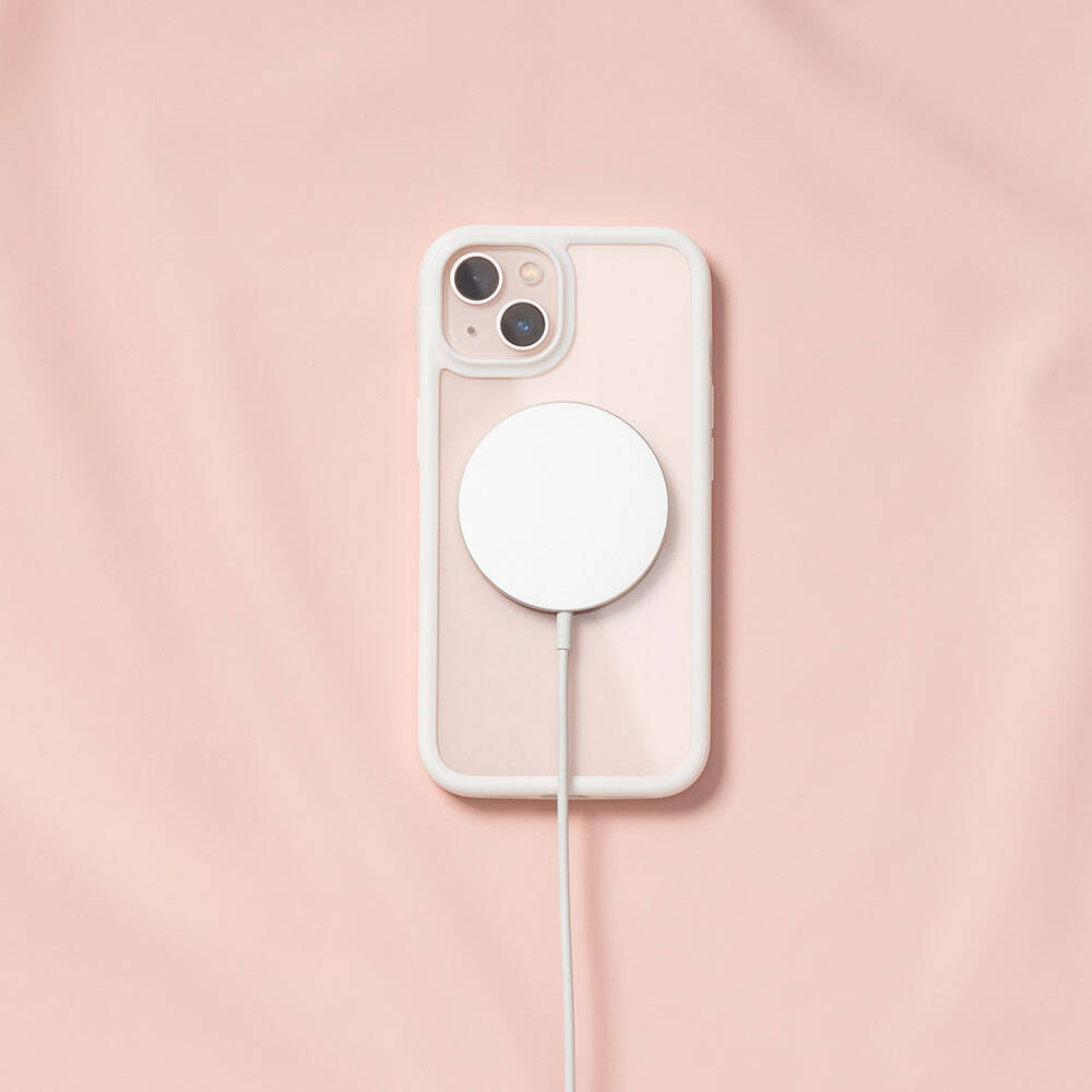 iPhone 13 Kılıf Ultra İnce Şok Önleyicili Lisanslı Switcheasy Aero Plus Kılıf