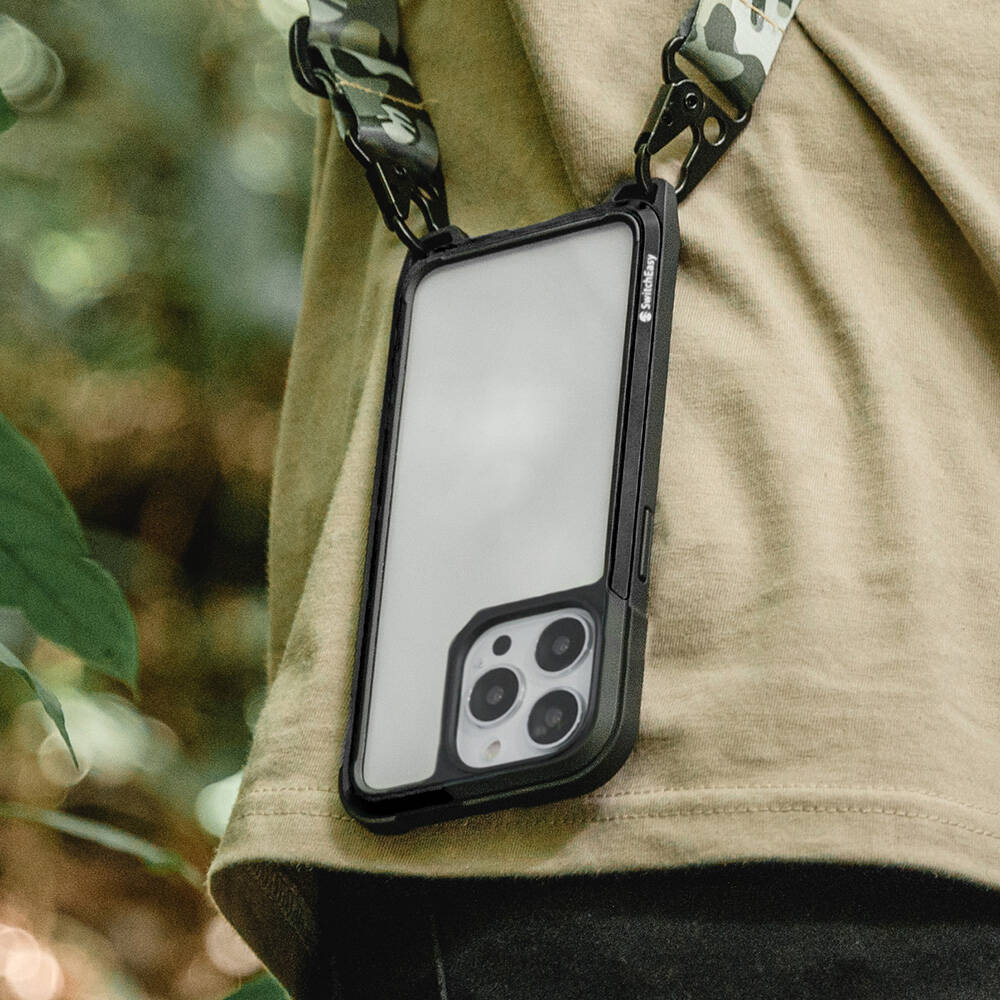 iPhone 13 Pro Kılıf Boyun Askılı Kompozit Tasarımlı Şok Önleyicili Lisanslı Switcheasy Odyssey Kılıf