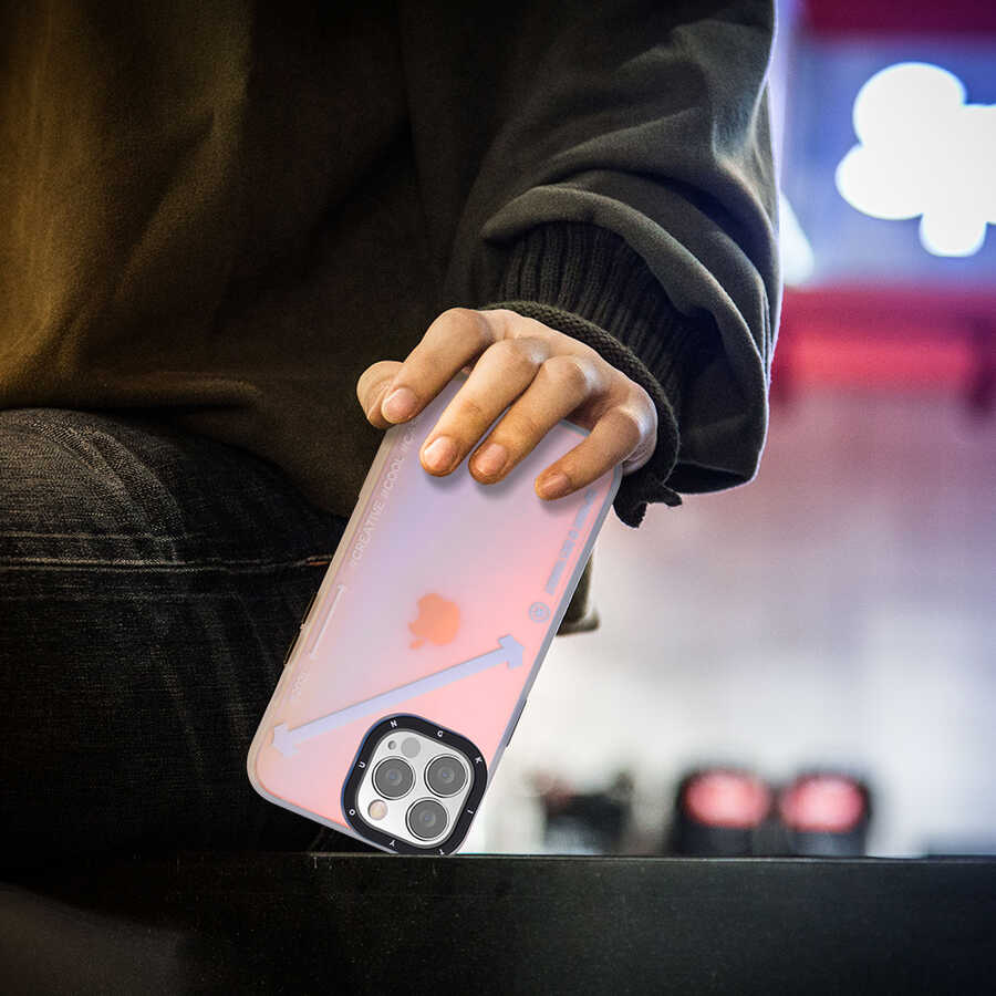 iPhone 13 Pro Max Kılıf YoungKit Fashion Culture Time Serisi Kılıf