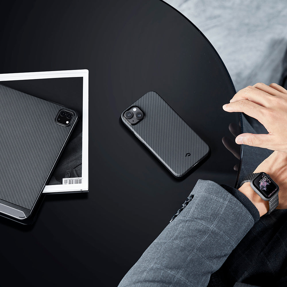 iPhone 14 Kılıf M-safe Şarj Özellikli 1500D Aramid Karbon Fiber Pitaka Ultra-Slim Classic Serisi Black-Grey Twill Kılıf