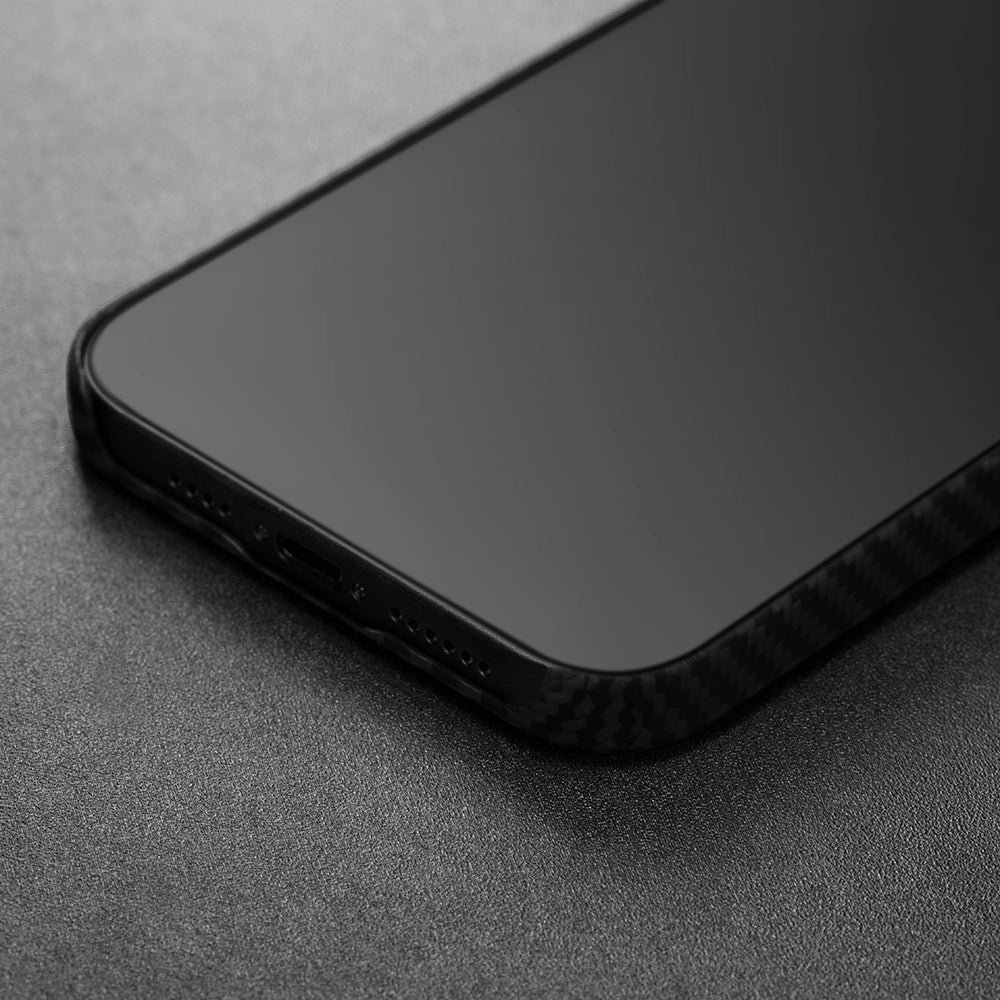 iPhone 14 Kılıf M-safe Şarj Özellikli 1500D Aramid Karbon Fiber Pitaka Ultra-Slim Classic Serisi Black-Grey Twill Kılıf