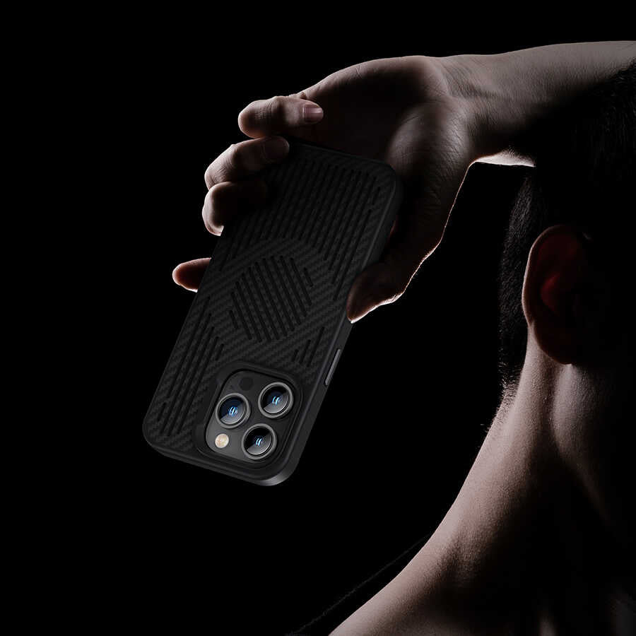 iPhone 14 Plus Kılıf Benks Magnetic Cooling Kevlar Soğutucu Özellikli Telefon Kılıfı