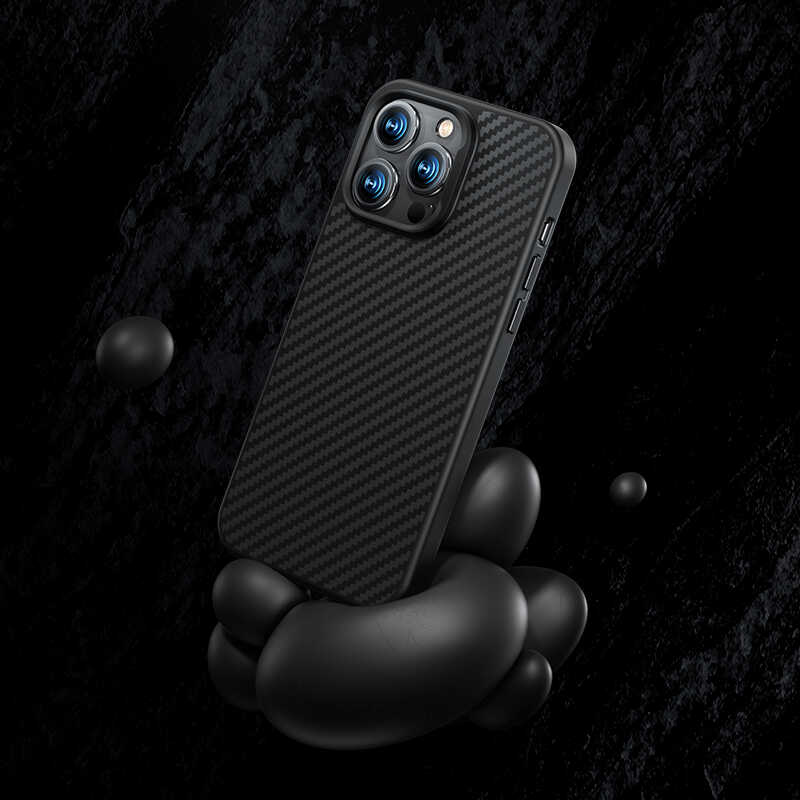 iPhone 14 Plus Kılıf Karbon Fiber Benks Civilian Aramid Protective Kılıf