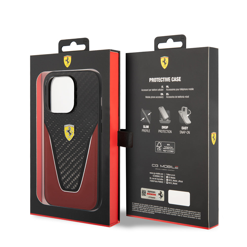 iPhone 14 Pro Max Kılıf Ferrari Orijinal Lisanlı Klasik Metal Logolu Karbon V Desenli Kılıf
