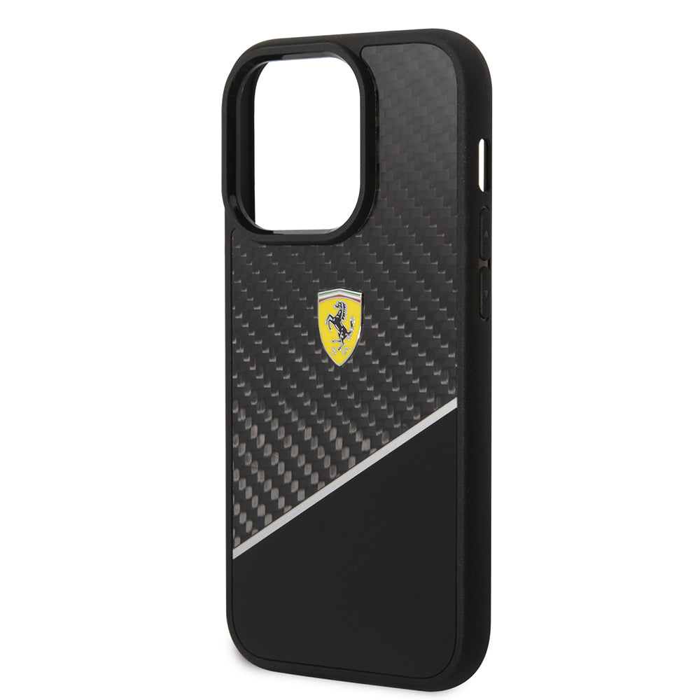 iPhone 14 Pro Max Kılıf Ferrari orijinal Lisanlı Klasik Metal Logolu Karbon Şerit Desenli Kılıf