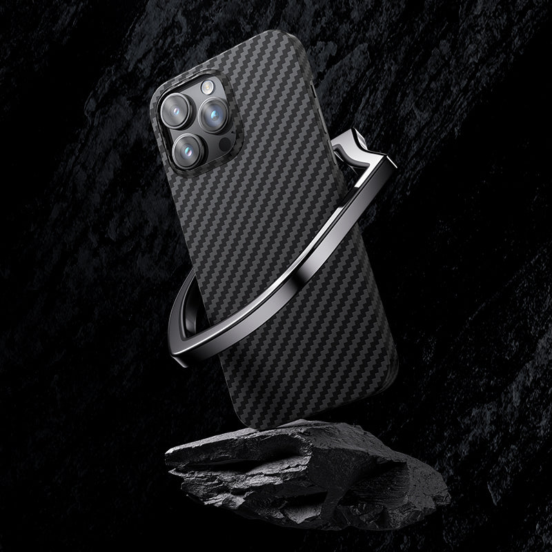 iPhone 14 Pro Max Kılıf M-safe Özellikli Karbon Fiber Benks Essential Kevlar Kılıf