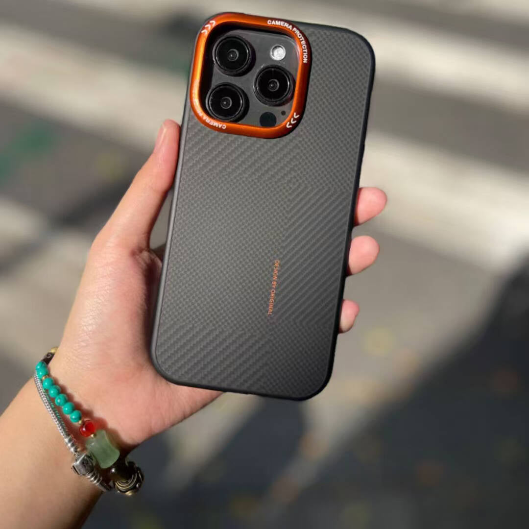 iPhone 14 Pro Max Kılıf M-safe Şarj Özellikli Karbon Fiber Görünümlü Zore Kamp Kılıf