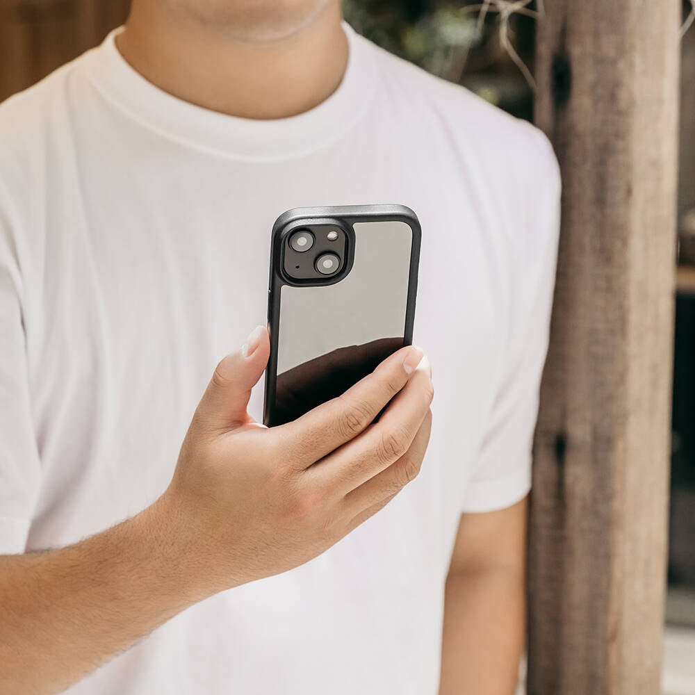 iPhone 14 Pro Max Kılıf Ultra İnce Şok Önleyicili Lisanslı Switcheasy Aero Plus Kılıf