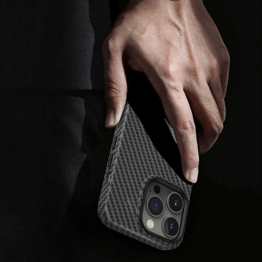 iPhone 14 Pro Max Kılıf Wiwu Karbon Fiber Görünümlü M-safe Wireless Şarj Özellikli Kabon Kılıf