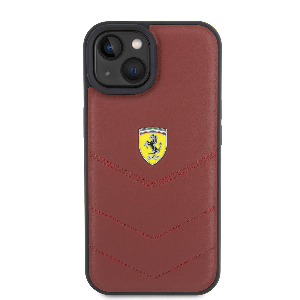 iPhone 15 Kılıf Ferrari Orijinal Lisanslı Deri Dikişli Arka Yüzey Metal Logo Tasarımlı Kılıf