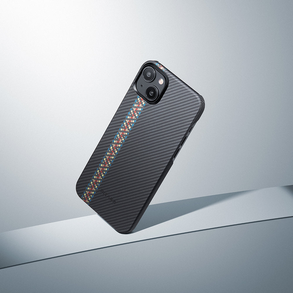iPhone 15 Kılıf M-safe Şarj Özellikli 600D Aramid Karbon Fiber Pitaka Tactile Woven Orchestra Serisi Rhapsody Kılıf