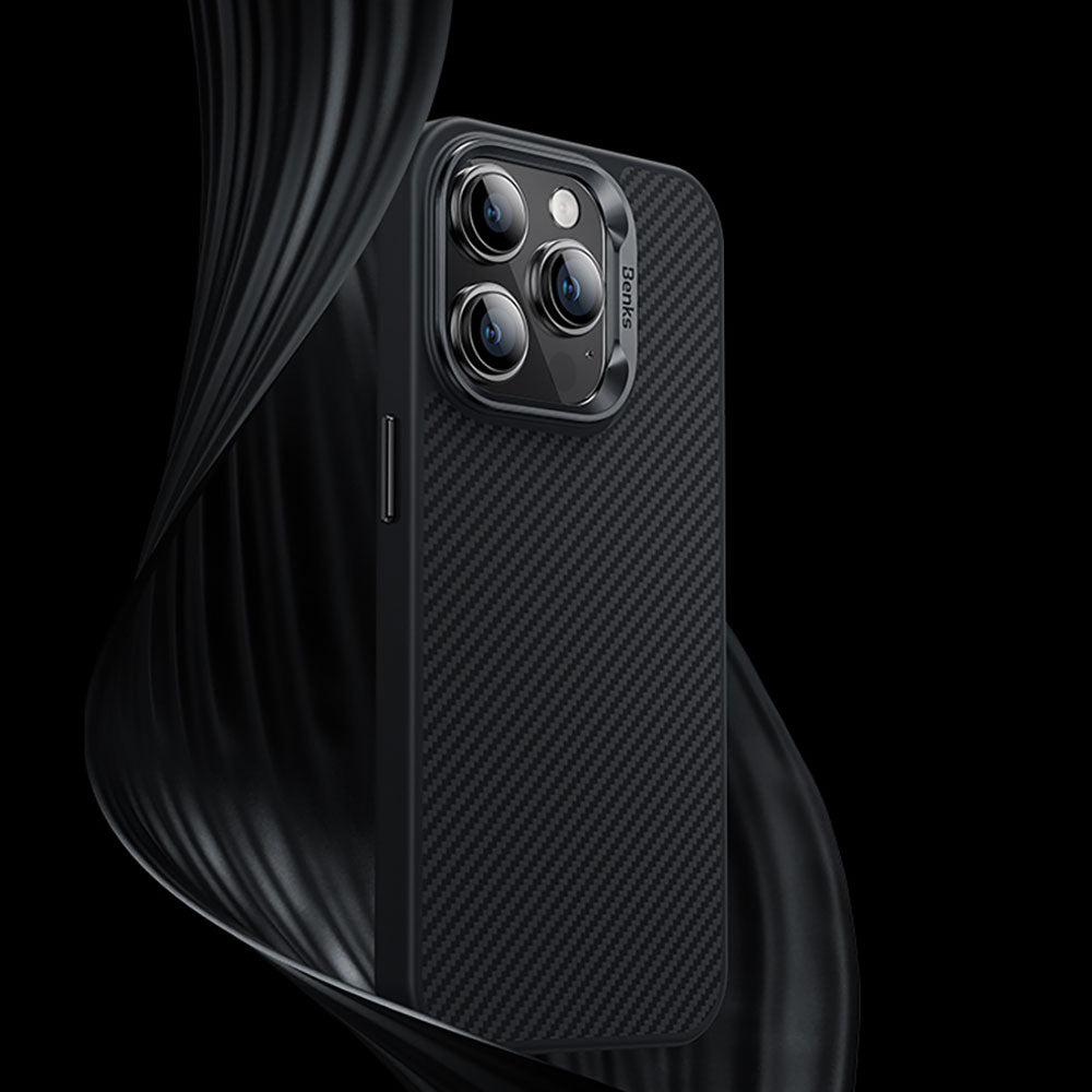 iPhone 15 Plus Kılıf Karbon Fiber M-safe Şarj Özellikli Benks Hybrid ArmorPro 600D Kevlar Kılıf