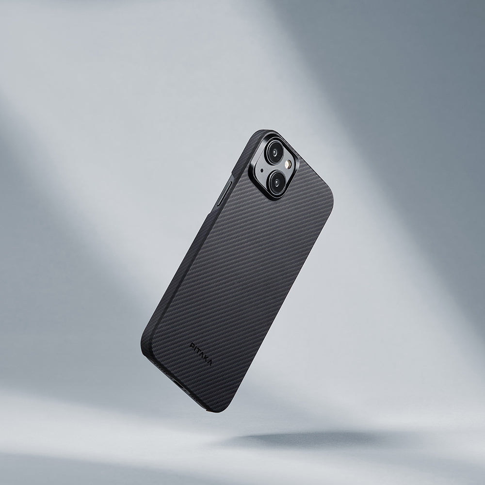 iPhone 15 Plus Kılıf M-safe Şarj Özellikli 600D Aramid Karbon Fiber Pitaka Ultra-Slim Classic Serisi Black-Grey Twill Kılıf