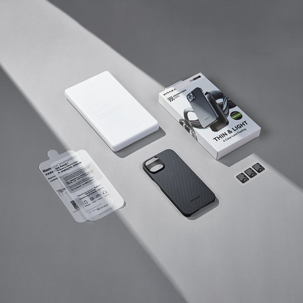 iPhone 15 Plus Kılıf M-safe Şarj Özellikli 600D Aramid Karbon Fiber Pitaka Ultra-Slim Classic Serisi Black-Grey Twill Kılıf