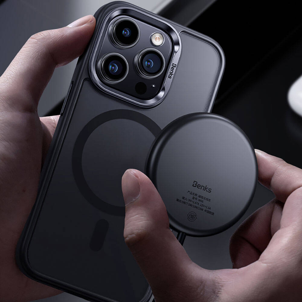 iPhone 15 Plus Kılıf M-safe Şarj Özellikli Benks Mist Protective Kılıf