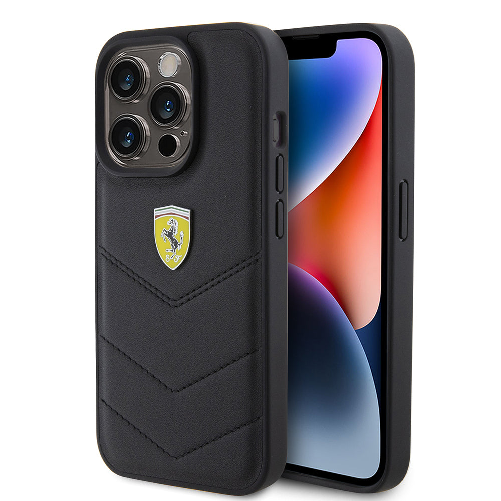 iPhone 15 Pro Kılıf Ferrari Orijinal Lisanslı Deri Dikişli Arka Yüzey Metal Logo Tasarımlı Kılıf