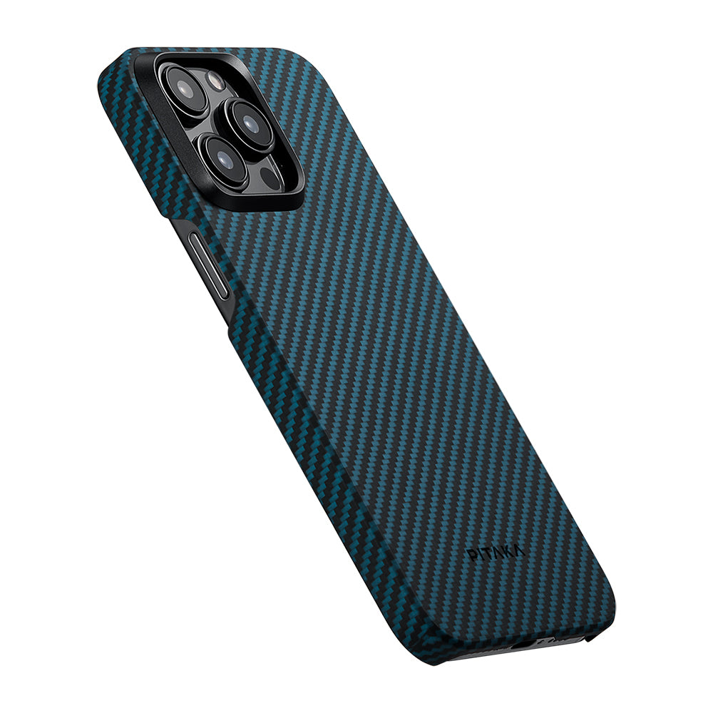 iPhone 15 Pro Kılıf M-safe Şarj Özellikli 1500D Aramid Karbon Fiber Pitaka Ultra-Slim Classic Serisi Black-Blue Twill Kılıf