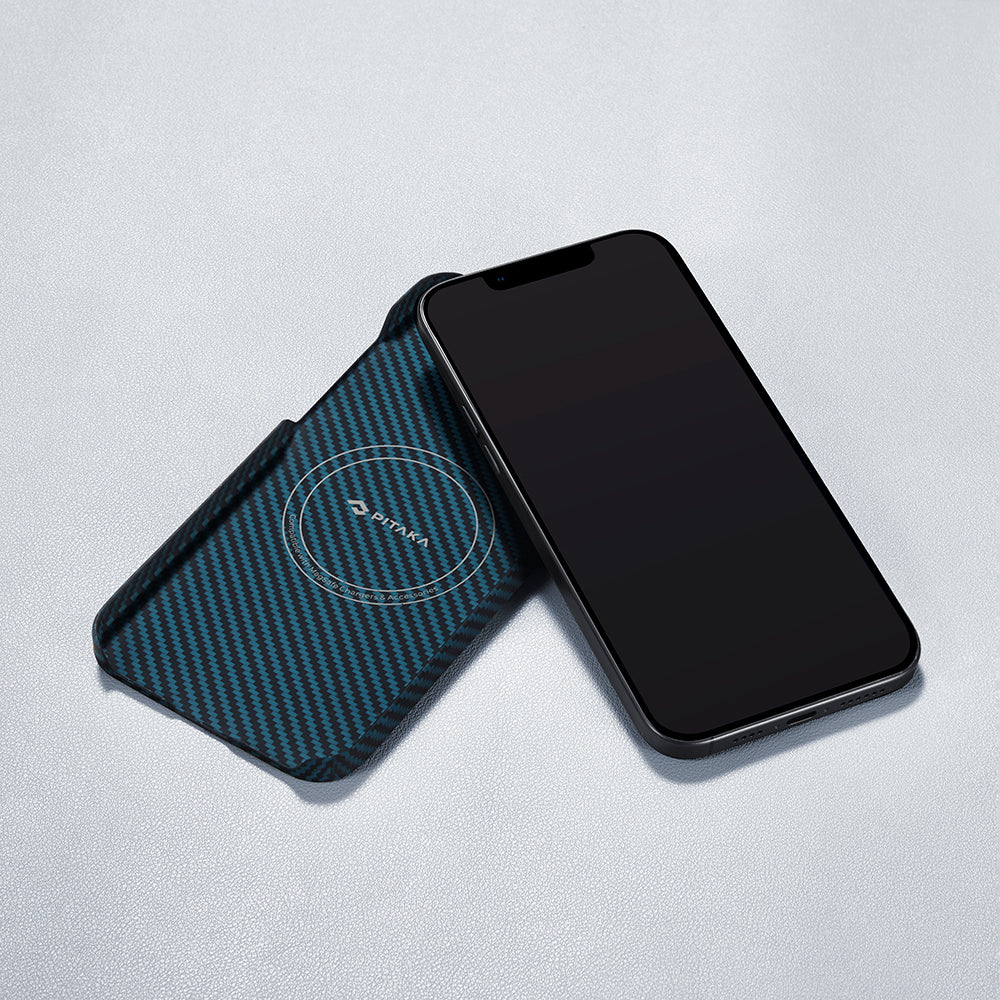 iPhone 15 Pro Kılıf M-safe Şarj Özellikli 1500D Aramid Karbon Fiber Pitaka Ultra-Slim Classic Serisi Black-Blue Twill Kılıf