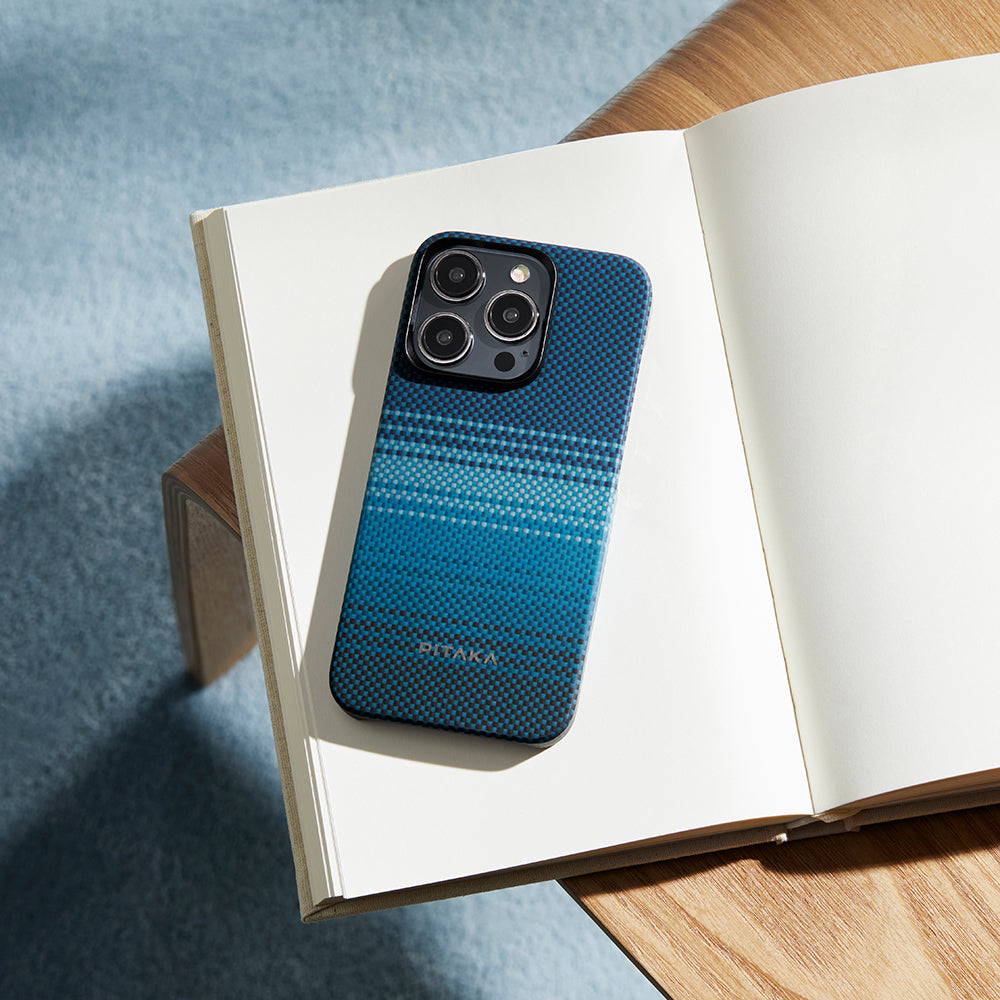 iPhone 15 Pro Kılıf M-safe Şarj Özellikli Aramid Karbon Fiber Pitaka Tactile Woven Sunset-Moonrise Serisi Moonrise Kılıf