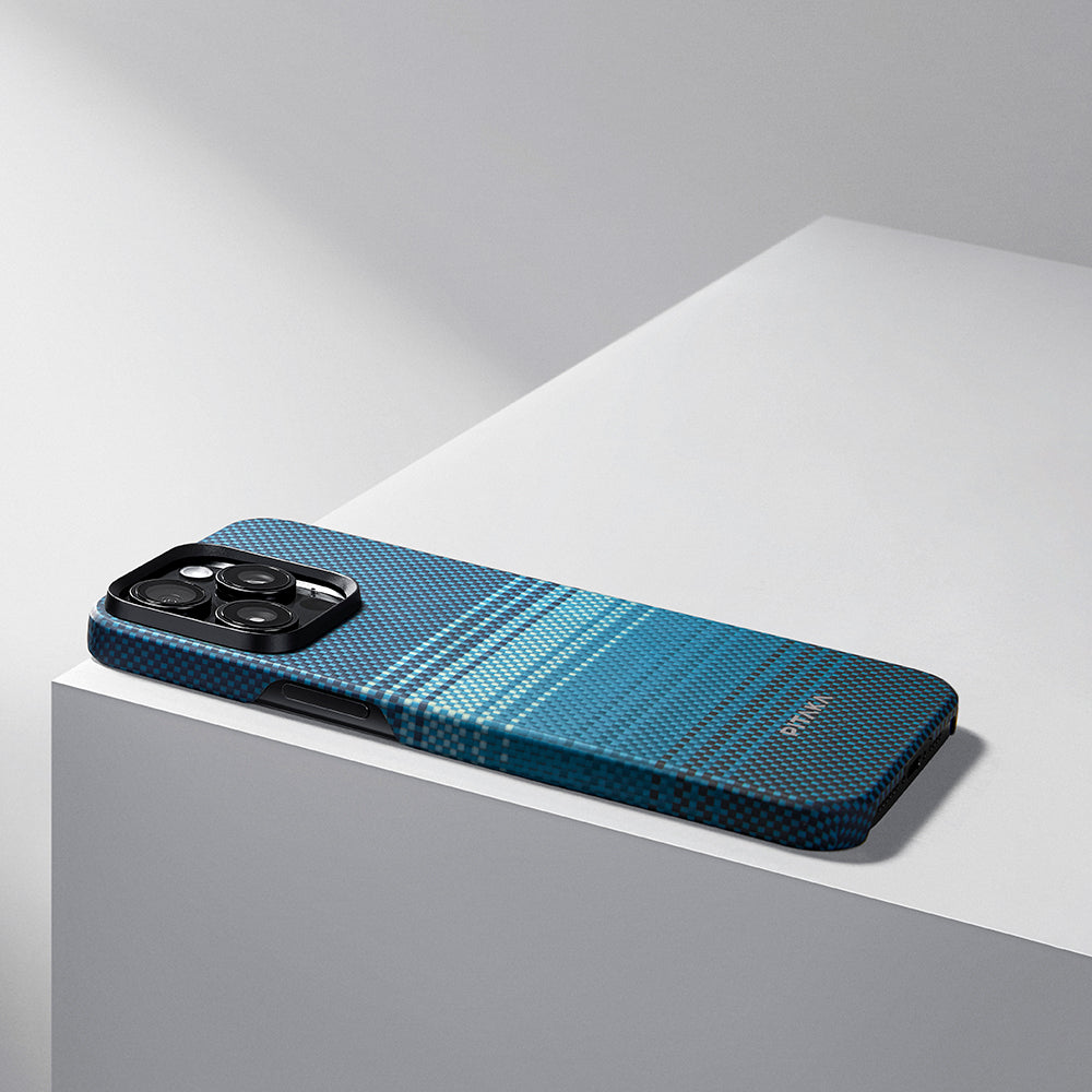 iPhone 15 Pro Kılıf M-safe Şarj Özellikli Aramid Karbon Fiber Pitaka Tactile Woven Sunset-Moonrise Serisi Moonrise Kılıf