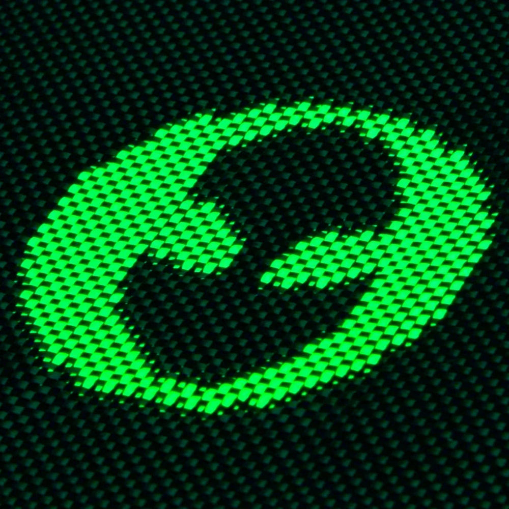 iPhone 15 Pro Kılıf M-safe Şarj Özellikli Lumintex Teknolojili Fosforlu Aramid Fiber Pitaka Tactile Woven Aries Serisi Kılıf