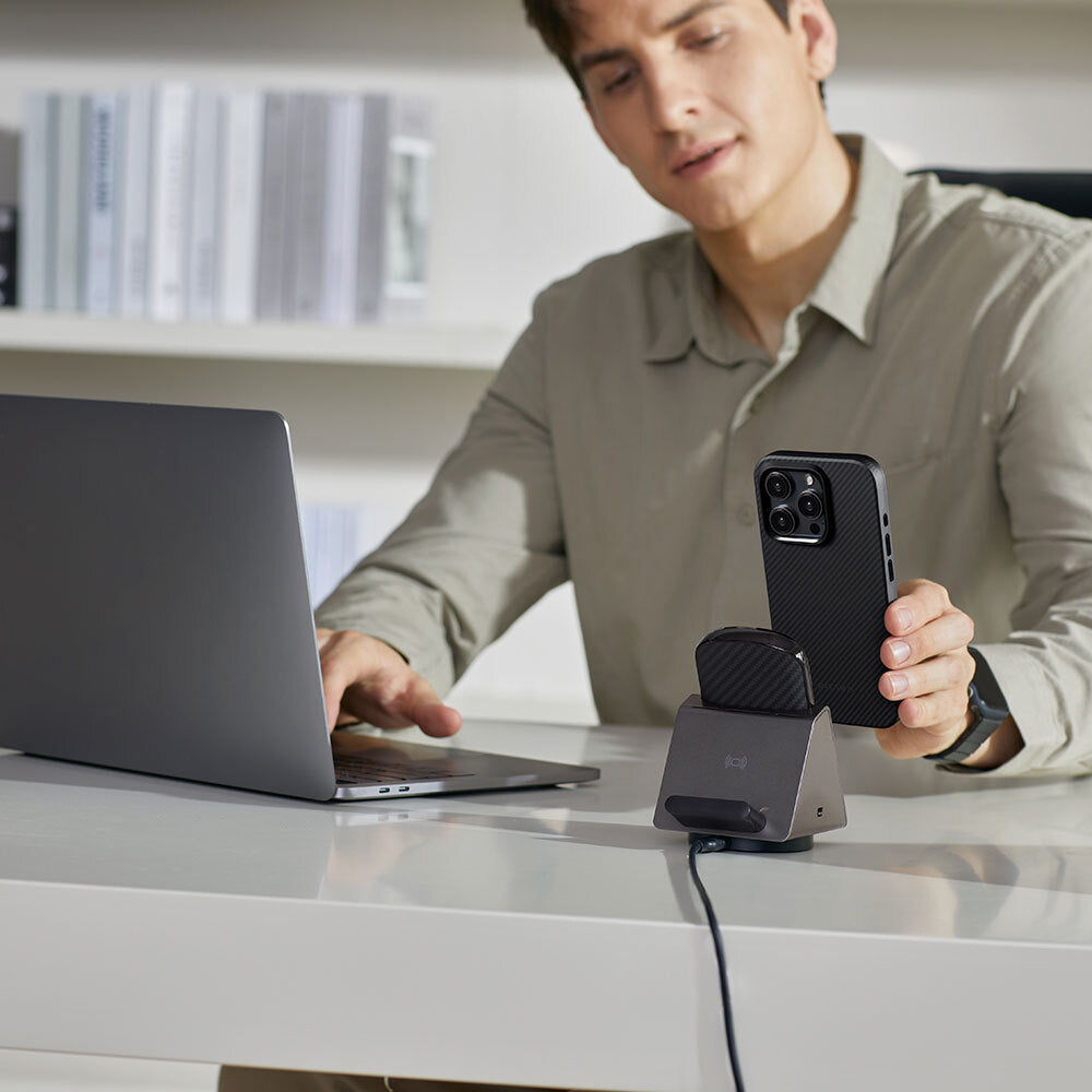 iPhone 15 Pro Max Kılıf M-safe Şarj Özellikli 600D Aramid Karbon Fiber Pitaka Military-Grade Classic Serisi Black-Grey Twill Kılıf