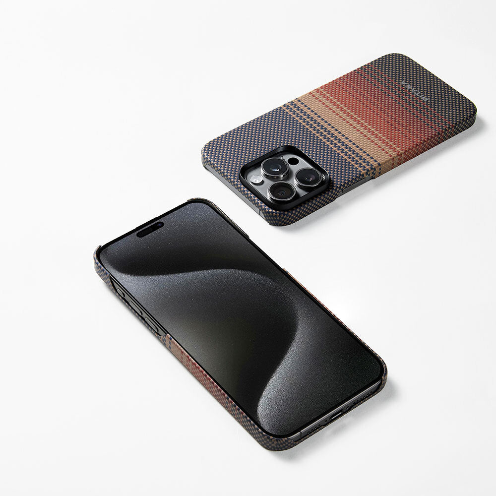 iPhone 15 Pro Max Kılıf M-safe Şarj Özellikli Aramid Karbon Fiber Pitaka Tactile Woven Sunset-Moonrise Serisi Sunset Kılıf