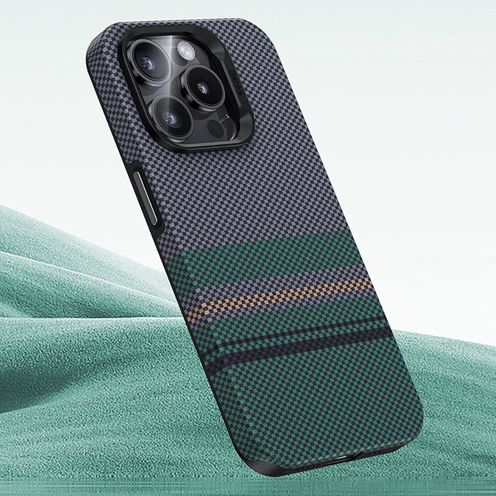 iPhone 15 Pro Max Kılıf M-safe Şarj Özellikli Karbon Fiber Tasarımlı Benks Aurora ArmorPro Kevlar Kılıf