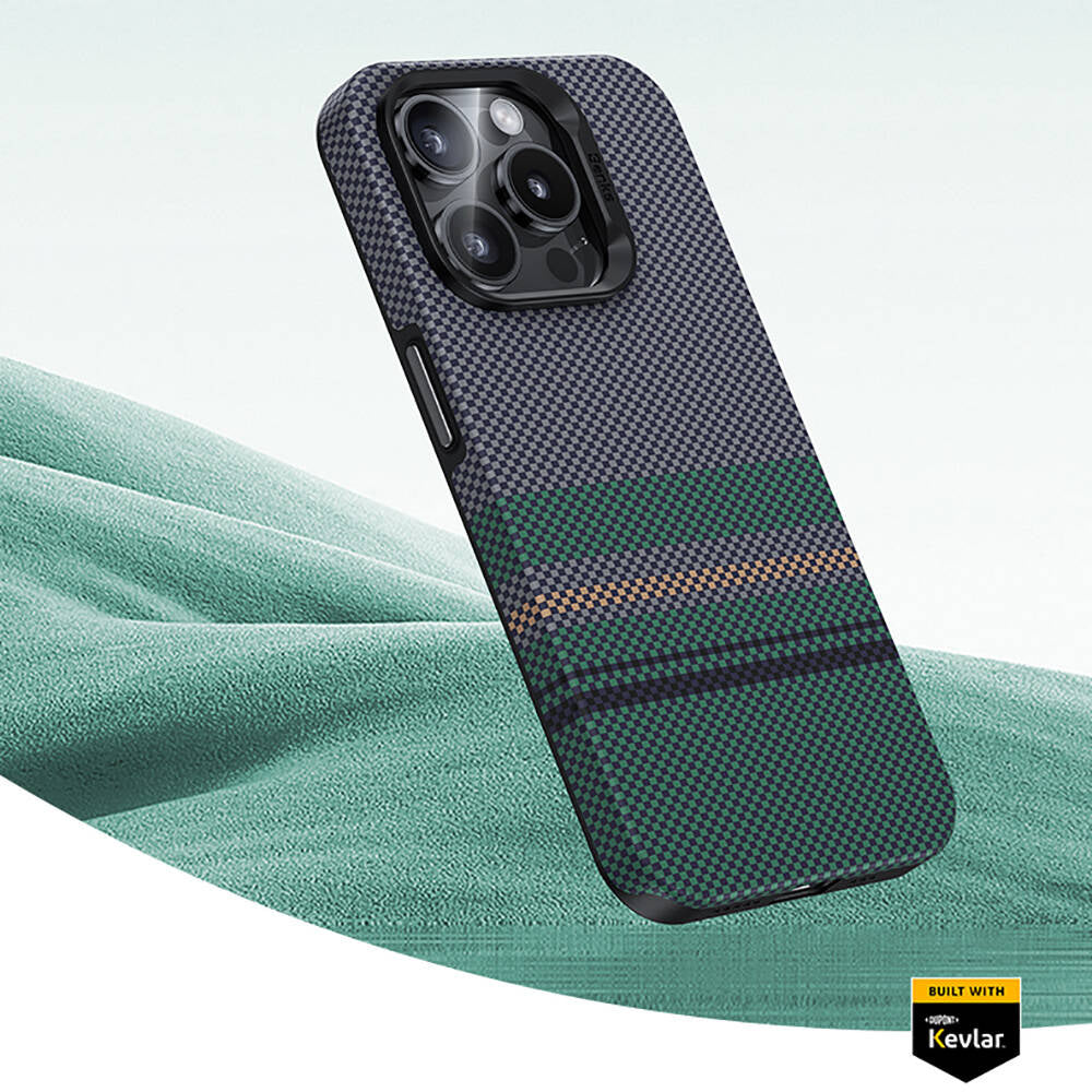 iPhone 15 Pro Max Kılıf M-safe Şarj Özellikli Karbon Fiber Tasarımlı Benks Aurora ArmorPro Kevlar Kılıf