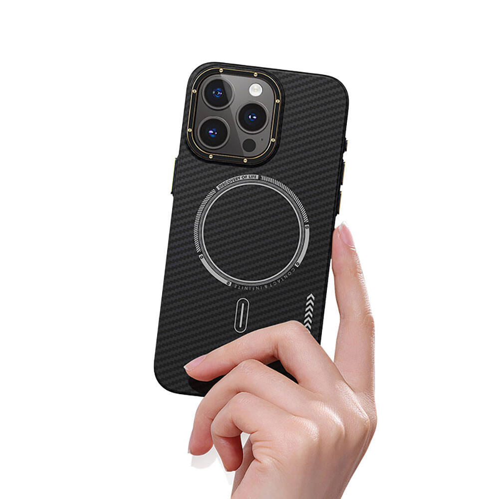 iPhone 15 Pro Max Kılıf Recci Machinist Serisi M-safe Şarj Özellikli Magnetik Karbon Kılıf