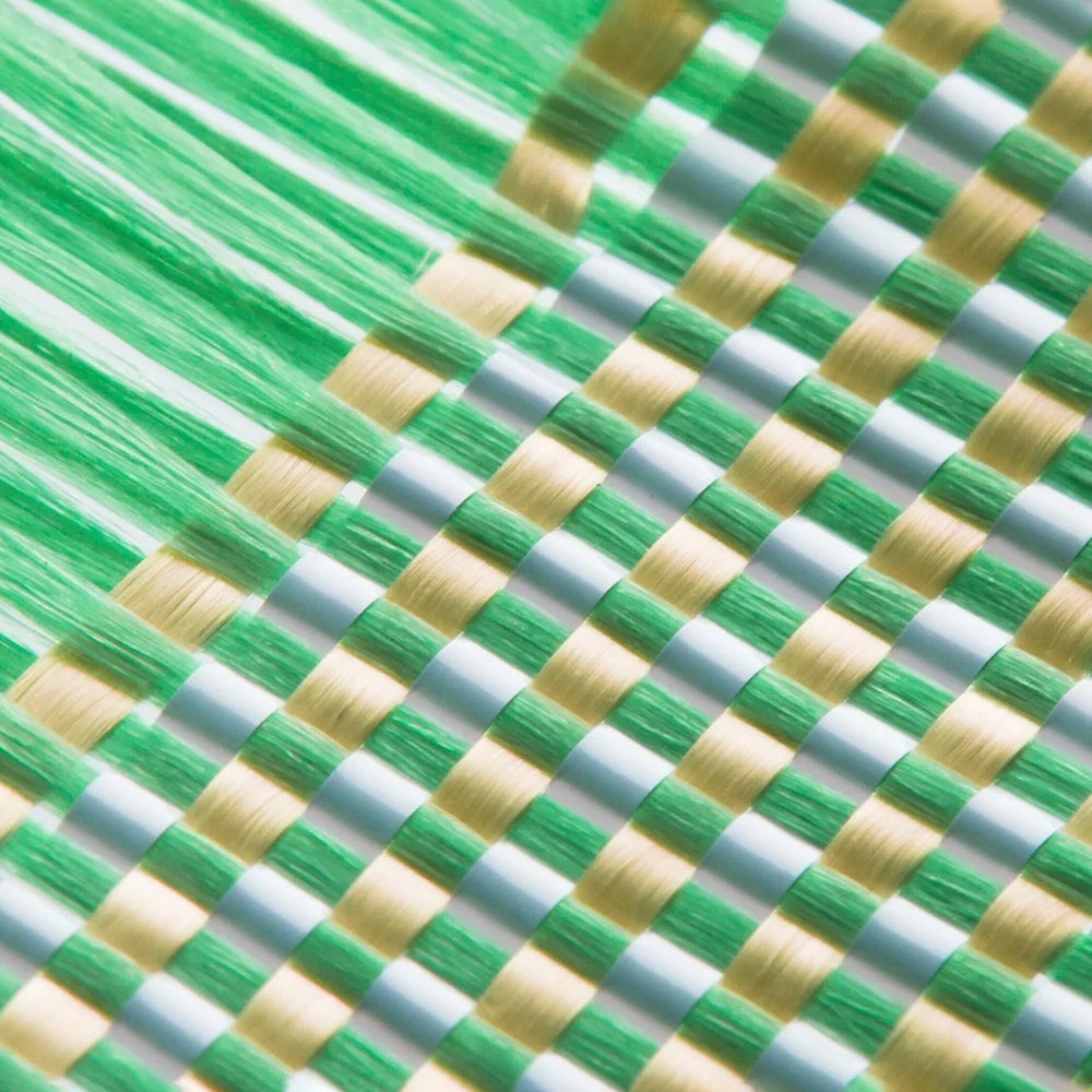 iPhone 16 Pro Kılıf M-safe Şarj Özellikli Aramid Fiber Pitaka Ultra-Slim Classic Serisi Forest Green Kılıf