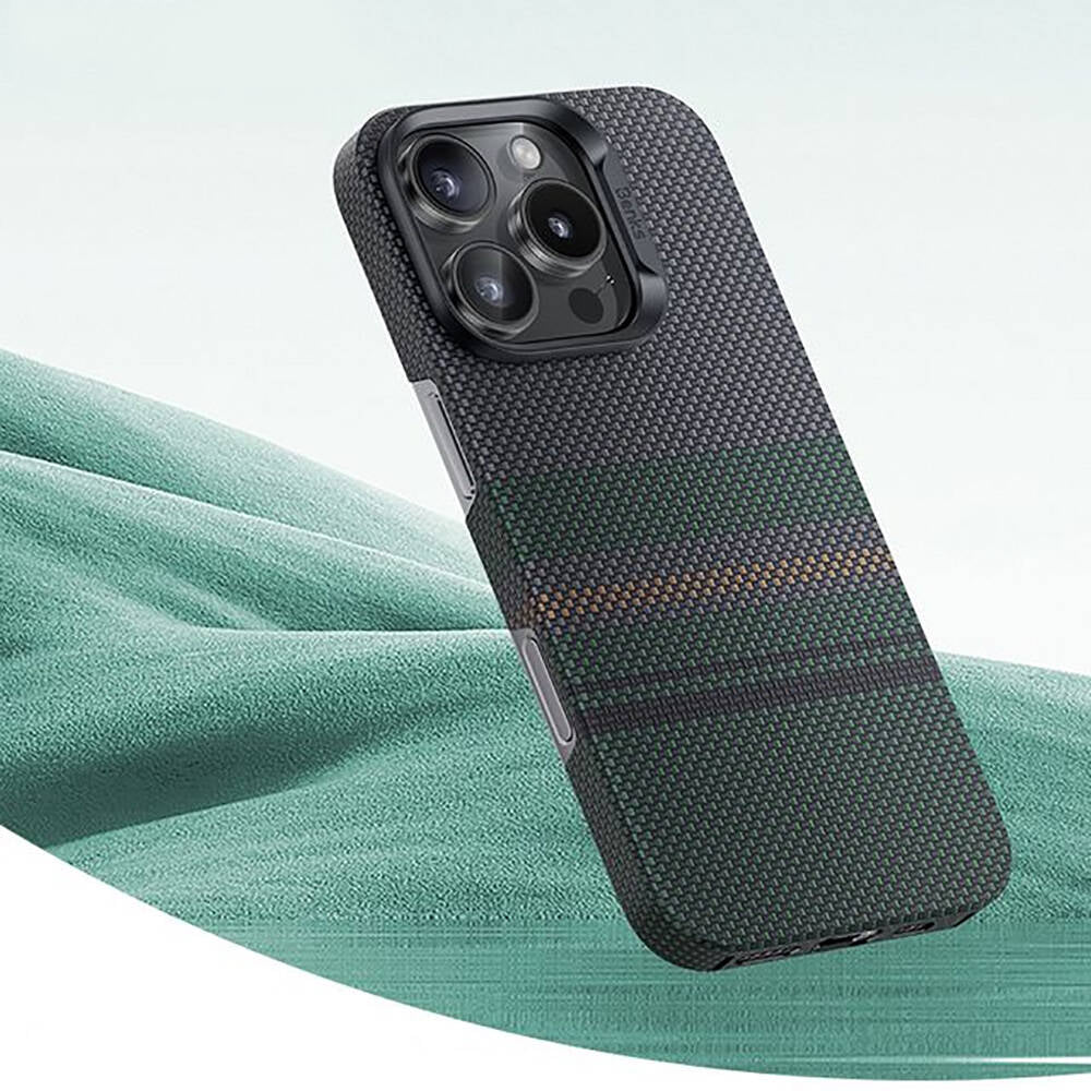 iPhone 16 Plus Kılıf M-safe Şarj Özellikli Karbon Fiber Tasarımlı Benks Aurora ArmorAir Kevlar Kılıf