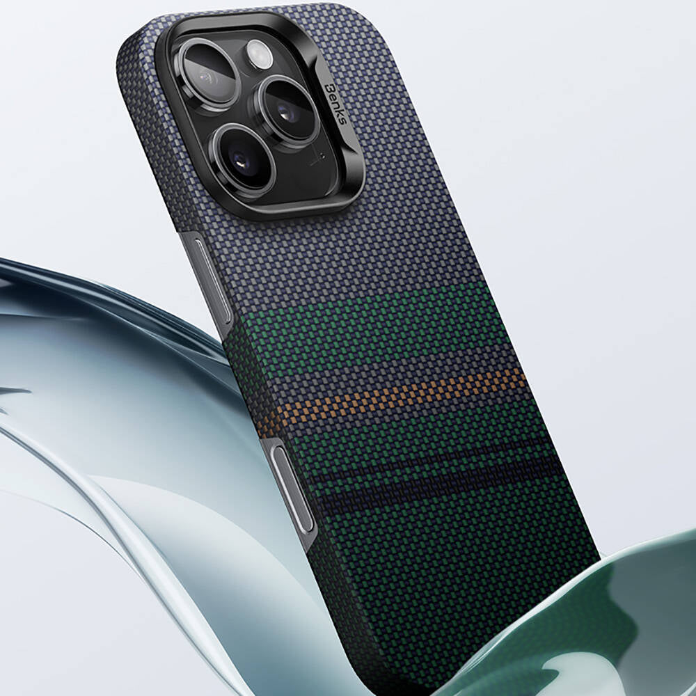 iPhone 16 Plus Kılıf M-safe Şarj Özellikli Karbon Fiber Tasarımlı Benks Aurora ArmorAir Kevlar Kılıf