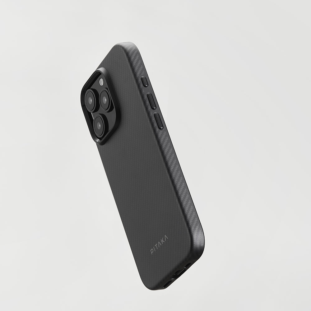 iPhone 16 Pro Kılıf M-safe Şarj Özellikli Aramid Karbon Fiber Pitaka Military-Grade Classic Serisi New Logo Black-Grey Twill Kılıf
