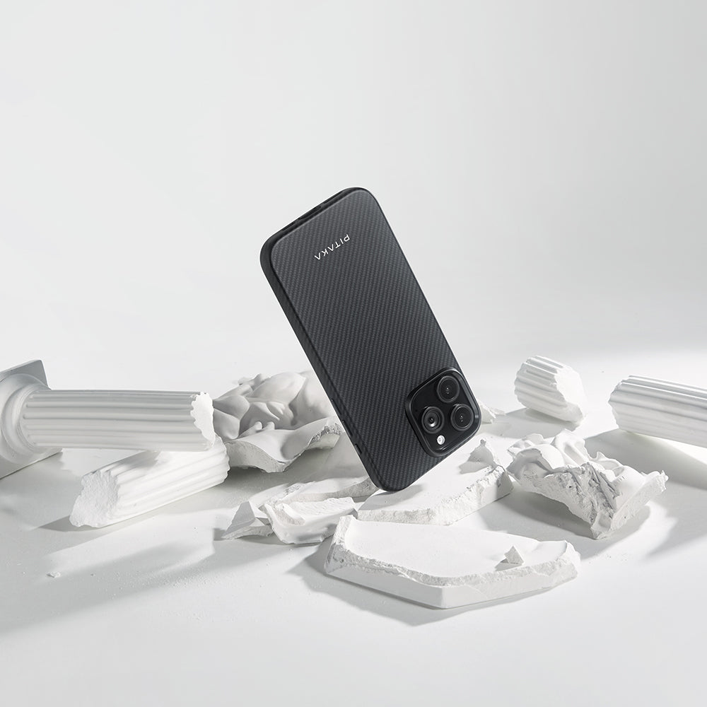 iPhone 16 Pro Kılıf M-safe Şarj Özellikli Aramid Karbon Fiber Pitaka Military-Grade Classic Serisi New Logo Black-Grey Twill Kılıf