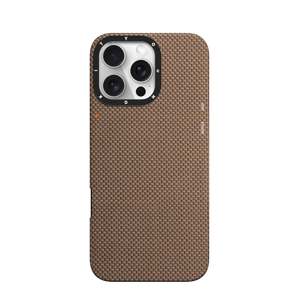 iPhone 16 Pro Kılıf M-safe Şarj Özellikli Aramid Fiber Youngkit 1500D Extreme Wing Titanyum-Gold Serisi Kılıf