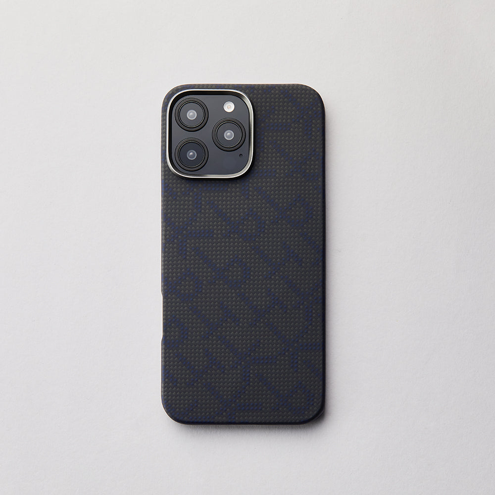 iPhone 16 Pro Kılıf M-safe Şarj Özellikli Aramid Karbon Fiber Pitaka Tactile Woven Monogram Serisi Kılıf