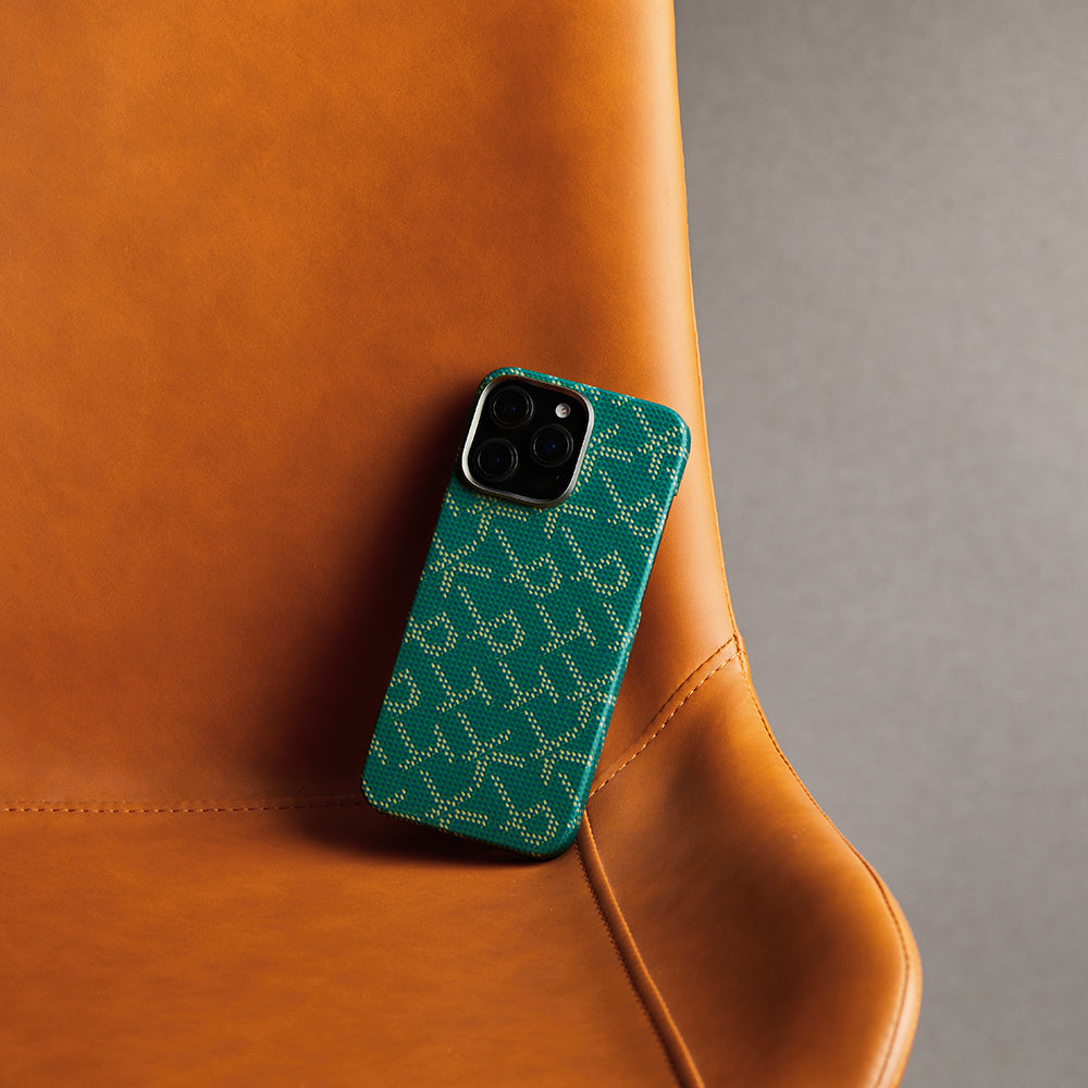 iPhone 16 Pro Kılıf M-safe Şarj Özellikli Aramid Fiber Pitaka Tactile Woven Monogram Serisi Kılıf