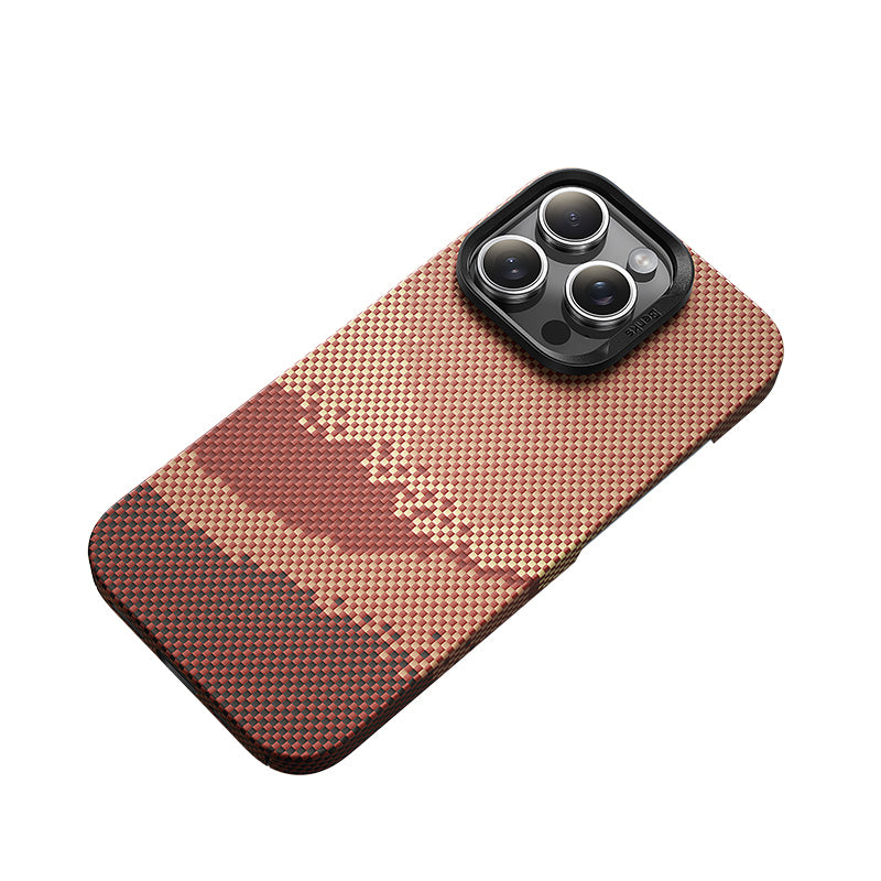 iPhone 16 Pro Kılıf M-safe Şarj Özellikli Benks GoldenTide ArmorAir 600D Kevlar Karbon Kılıf