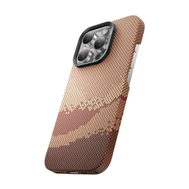 iPhone 16 Pro Kılıf M-safe Şarj Özellikli Benks GoldenTide ArmorAir 600D Kevlar Karbon Kılıf
