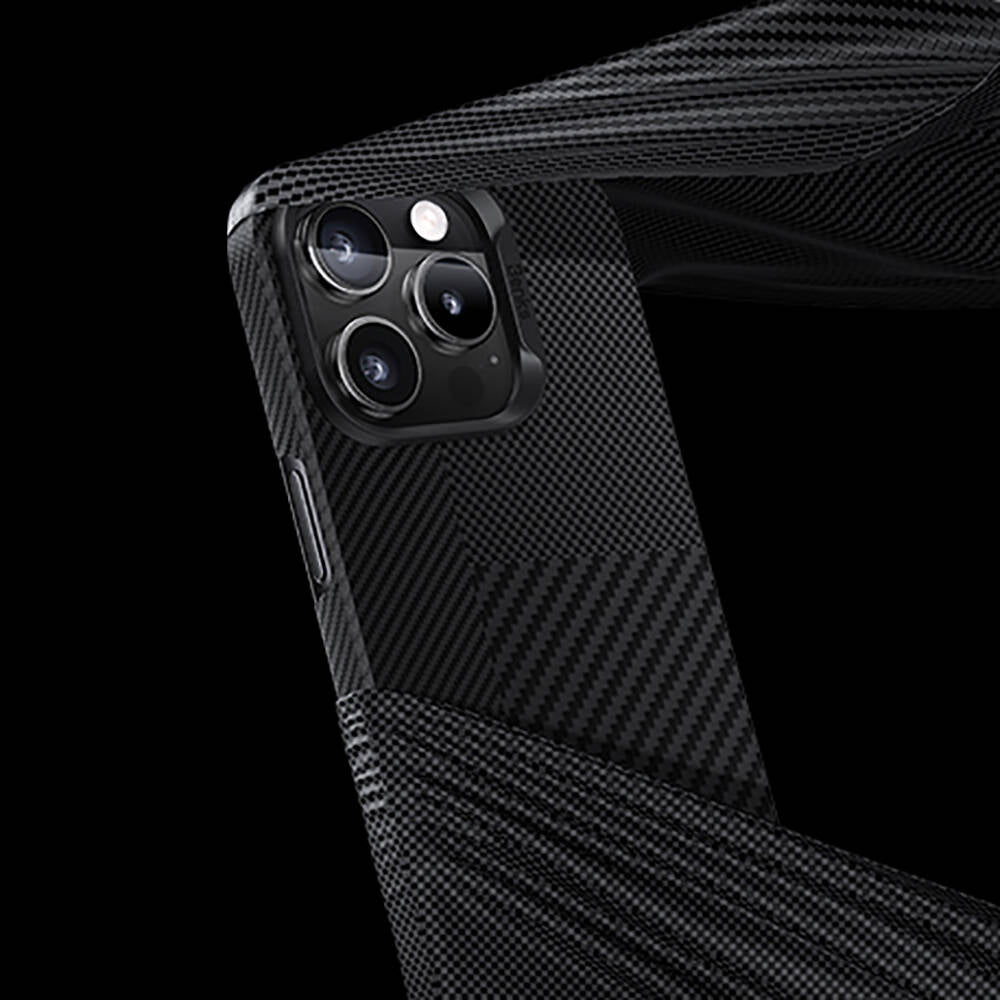 iPhone 16 Pro Kılıf M-safe Şarj Özellikli Karbon Fiber Benks Montage ArmorAir Kevlar Kılıf