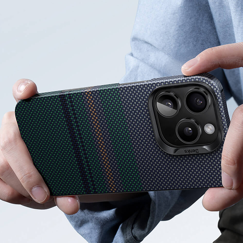 iPhone 16 Pro Kılıf M-safe Şarj Özellikli Karbon Fiber Tasarımlı Benks Aurora ArmorAir Kevlar Kılıf