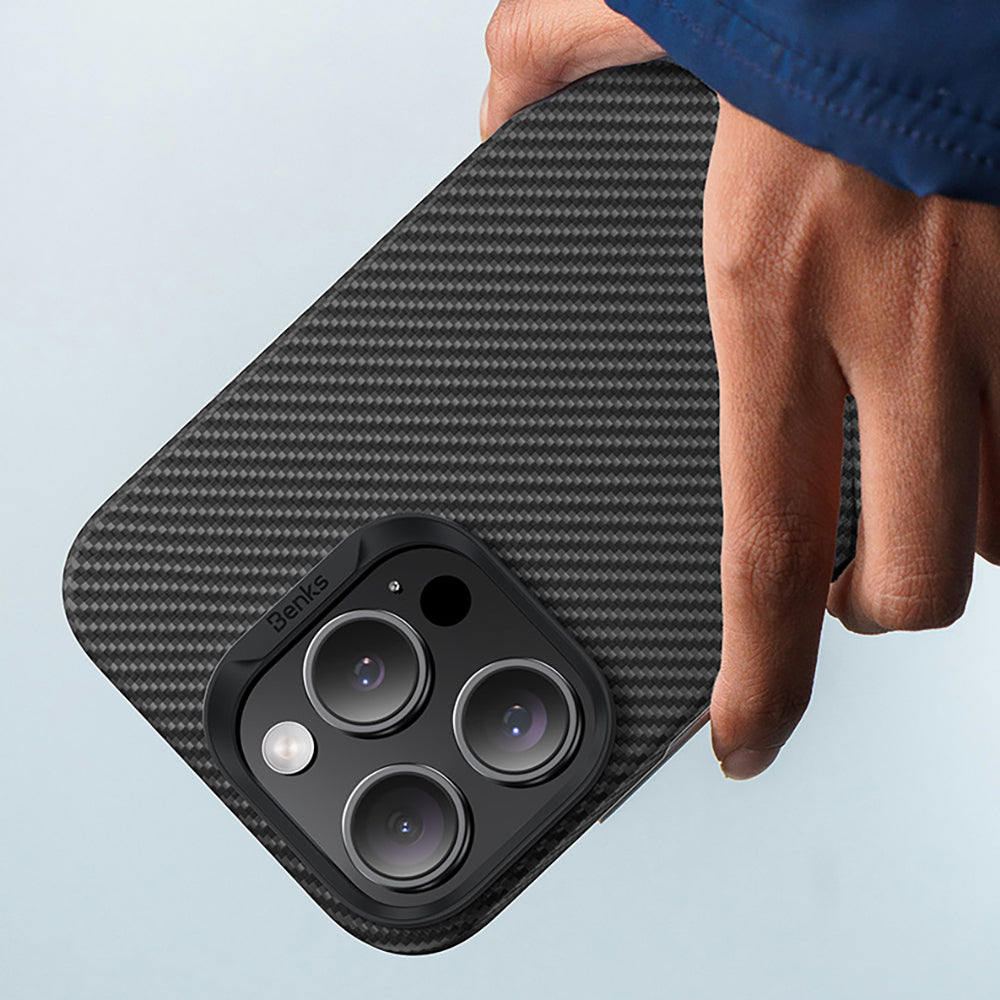 iPhone 16 Pro Max Kılıf Benks M-safe Şarj Özellikli Metal Kamera Çerçeveli Magnetik ArmorAir 600D Kevlar Karbon Fiber Kılıf
