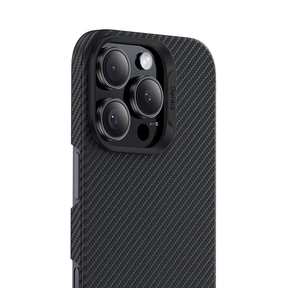 iPhone 16 Pro Max Kılıf Benks M-safe Şarj Özellikli Metal Kamera Çerçeveli Magnetik ArmorAir 600D Kevlar Karbon Fiber Kılıf
